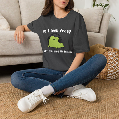 Do I Look Free?